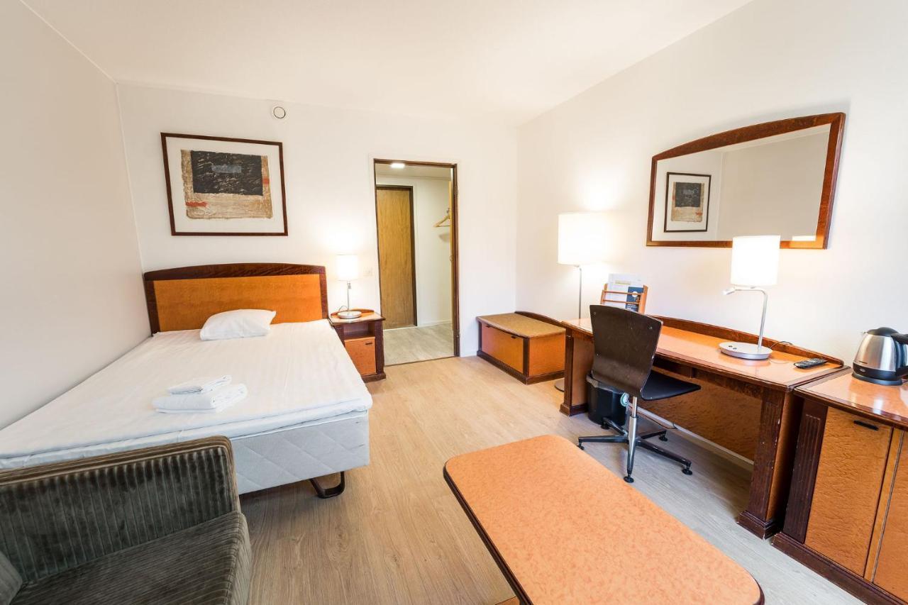Budget Hotel ราเฮ ภายนอก รูปภาพ