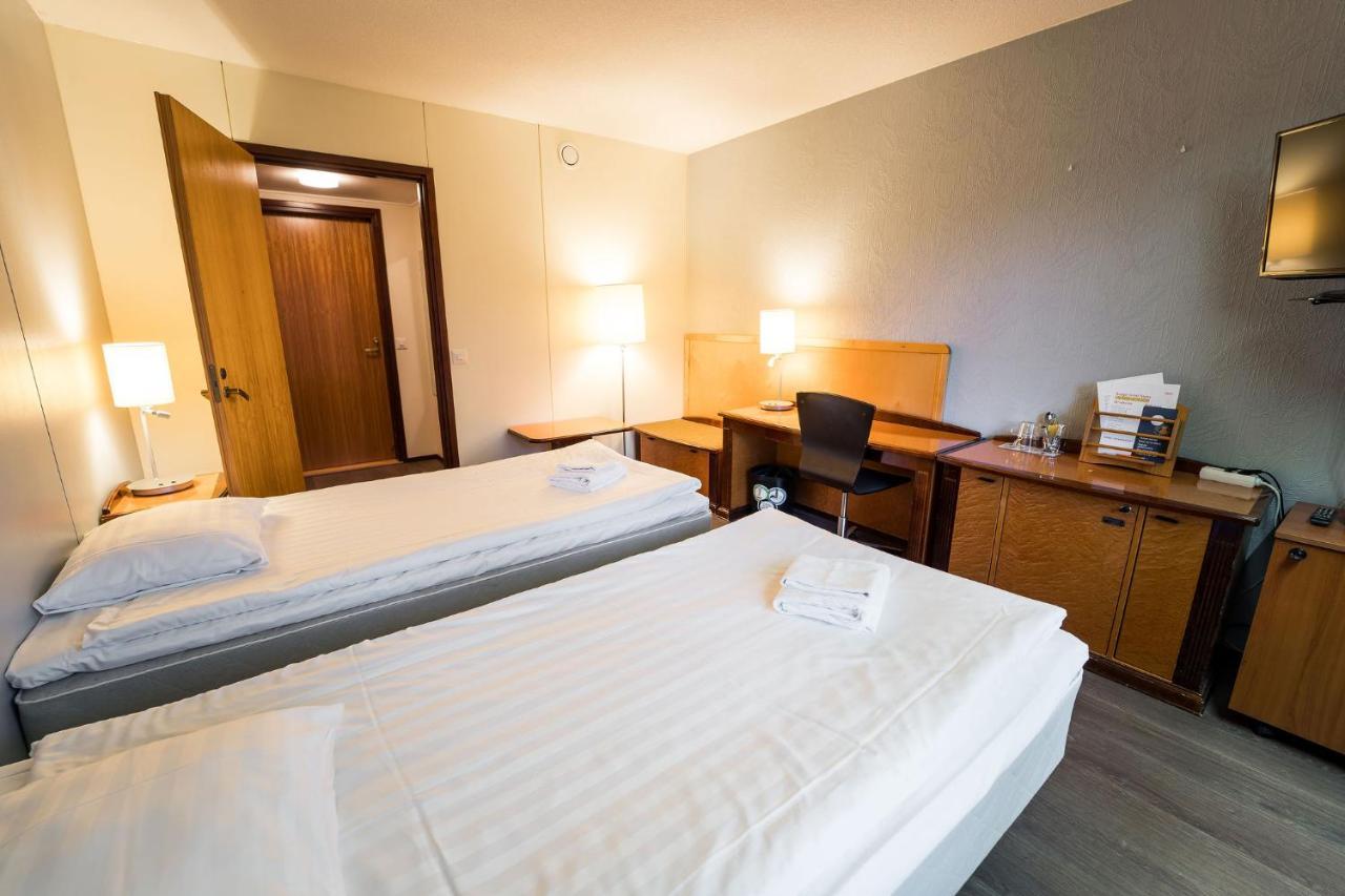 Budget Hotel ราเฮ ภายนอก รูปภาพ